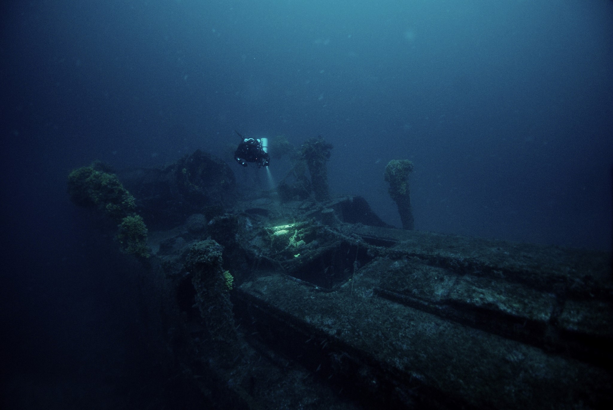 TEHNIČKO RONJENJE HRVATSKA OTOK VIS - ISSA DIVING CENTER